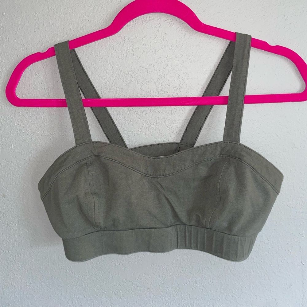 American Eagle crop top Bralette Size M medium